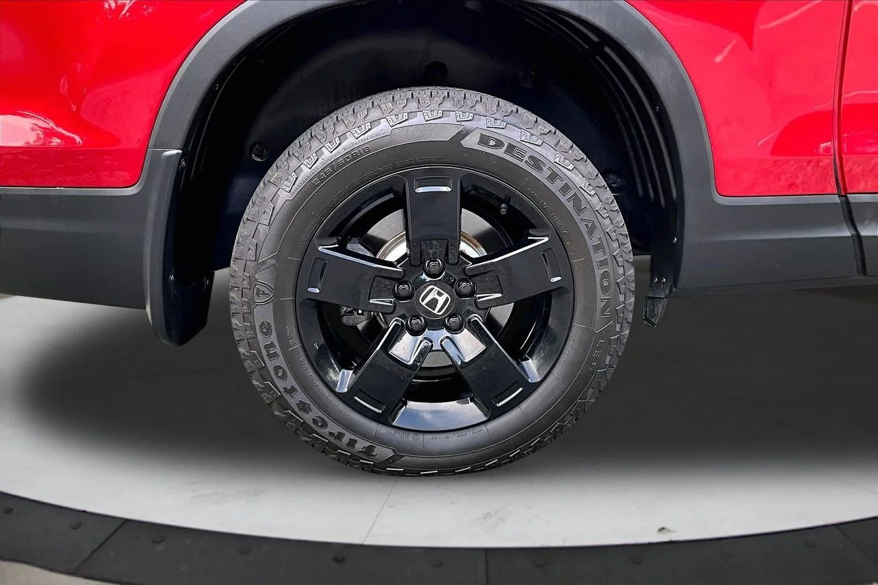 Used 2025  Honda Black Edition image 36