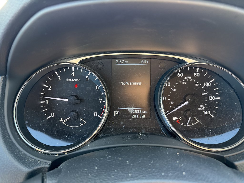 Used 2016 Pearl White Nissan SV image 30