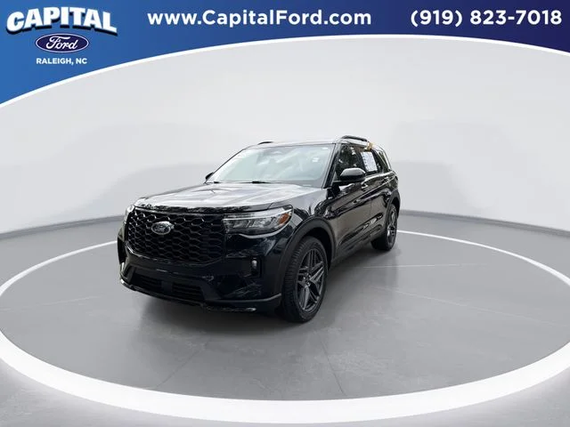 Used 2025 Black Ford ST-Line image 4