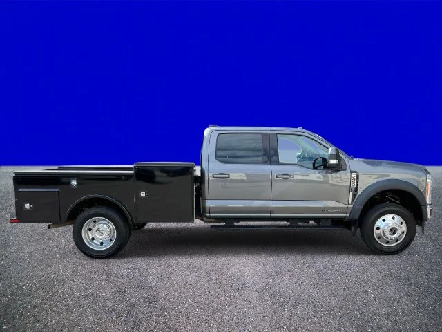 Used 2023 Gray Metallic Ford Lariat image 2