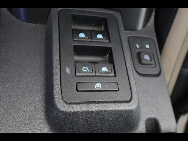 Used 2023 Blue Ford Wildtrak image 15