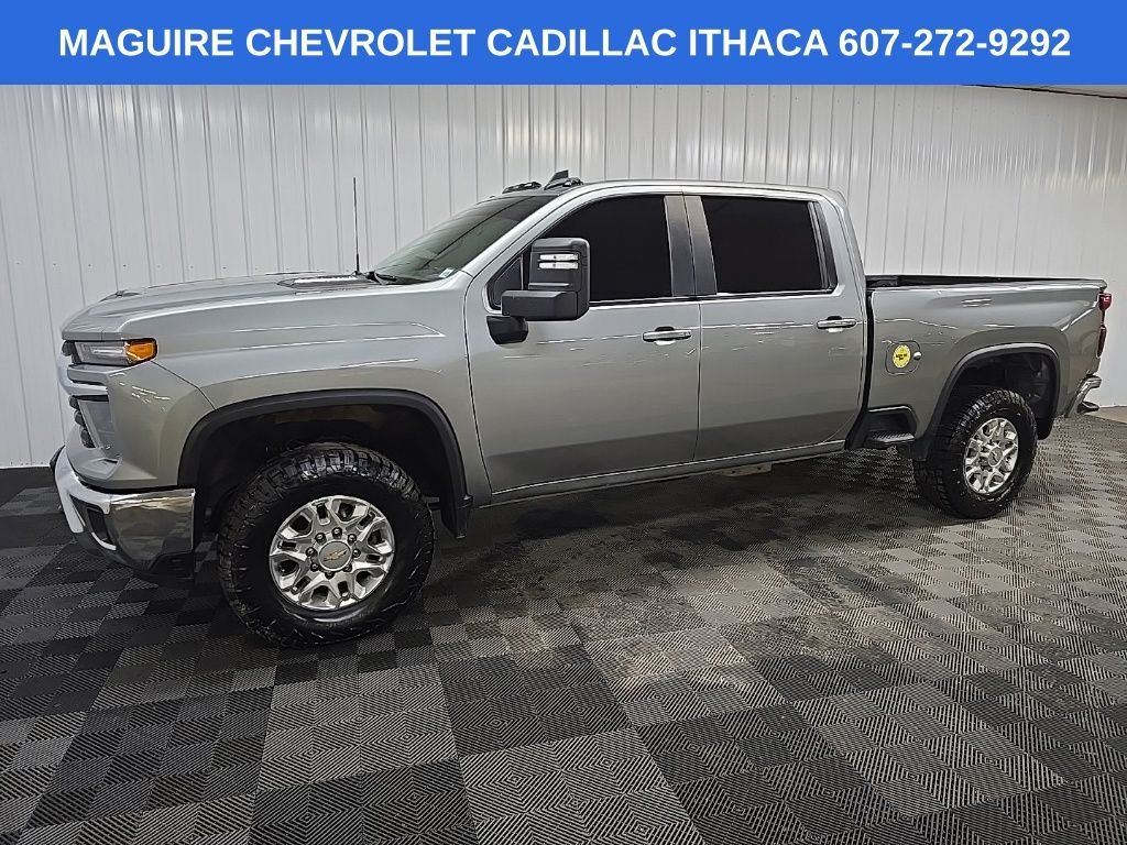 Used 2024 Gray Chevrolet LT image 6