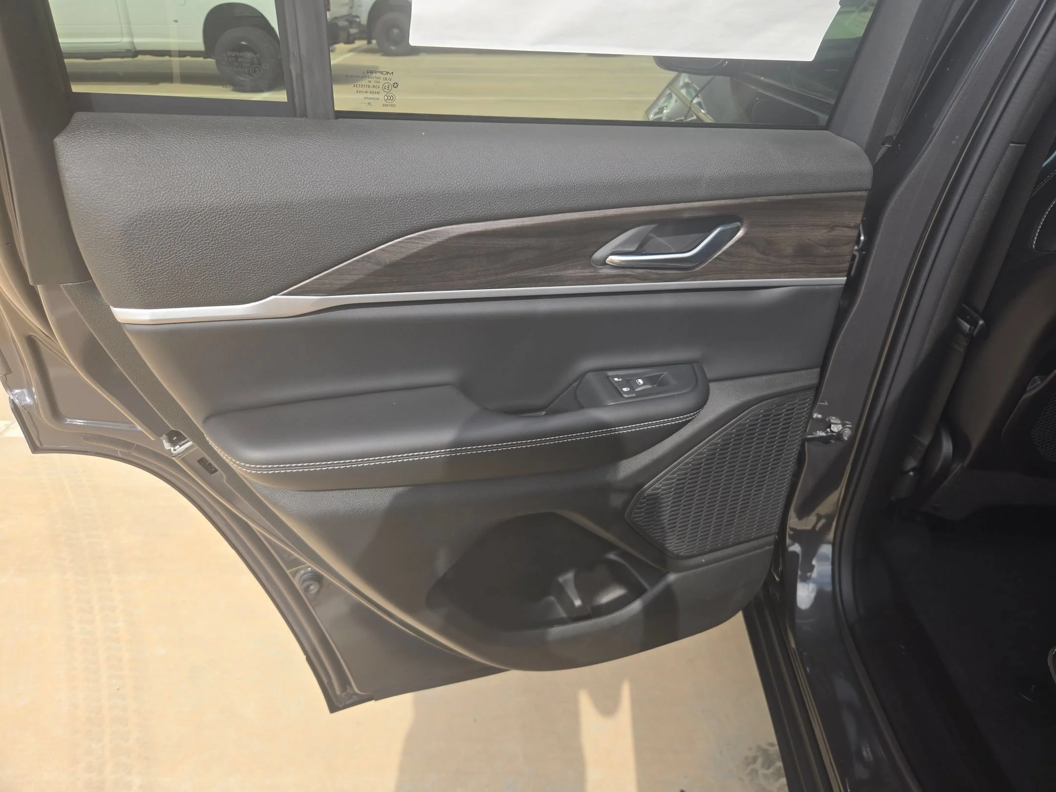 New 2026 Baltic Gray Metallic Clearcoat Jeep Laredo Altitude image 14