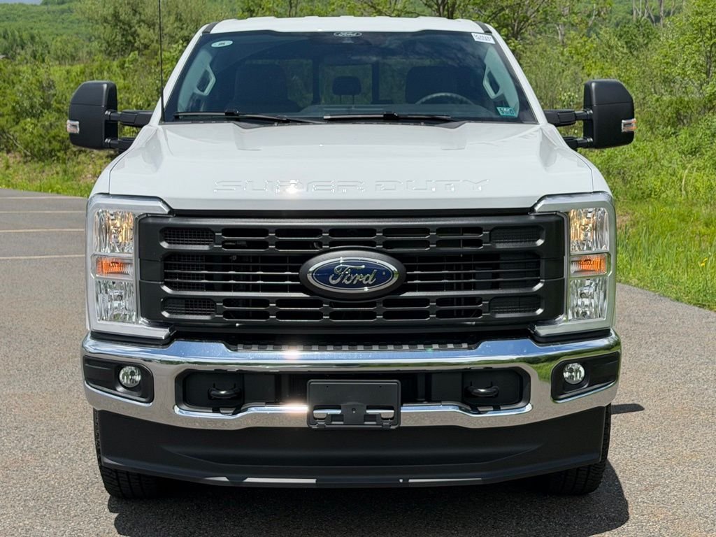 New 2026 Oxford White Ford F-250® XL image 30