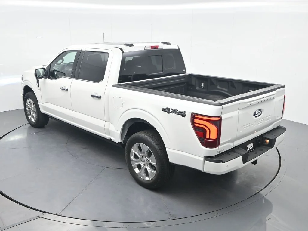 New 2026 Star White Metallic Tri-Coat Ford Platinum® image 30