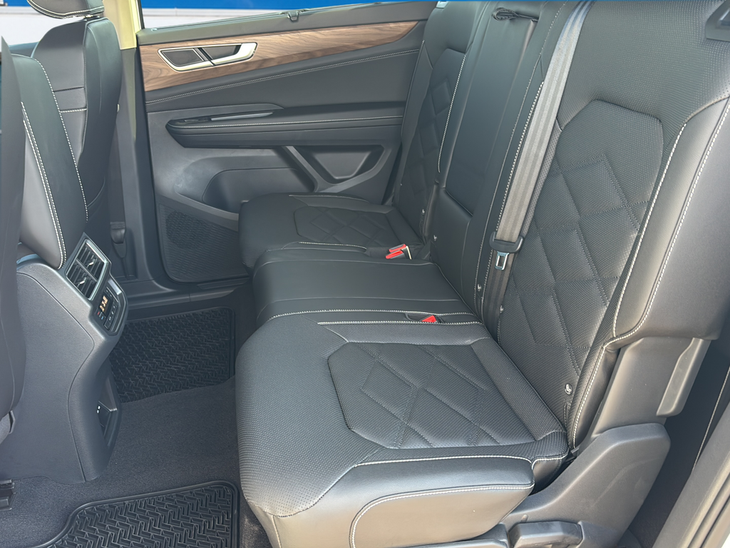 2026 Volkswagen Atlas SE w/Tech - Photo 25