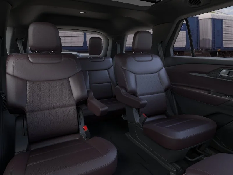 New 2026 Star White Metallic Tri-Coat Ford Platinum™ image 34