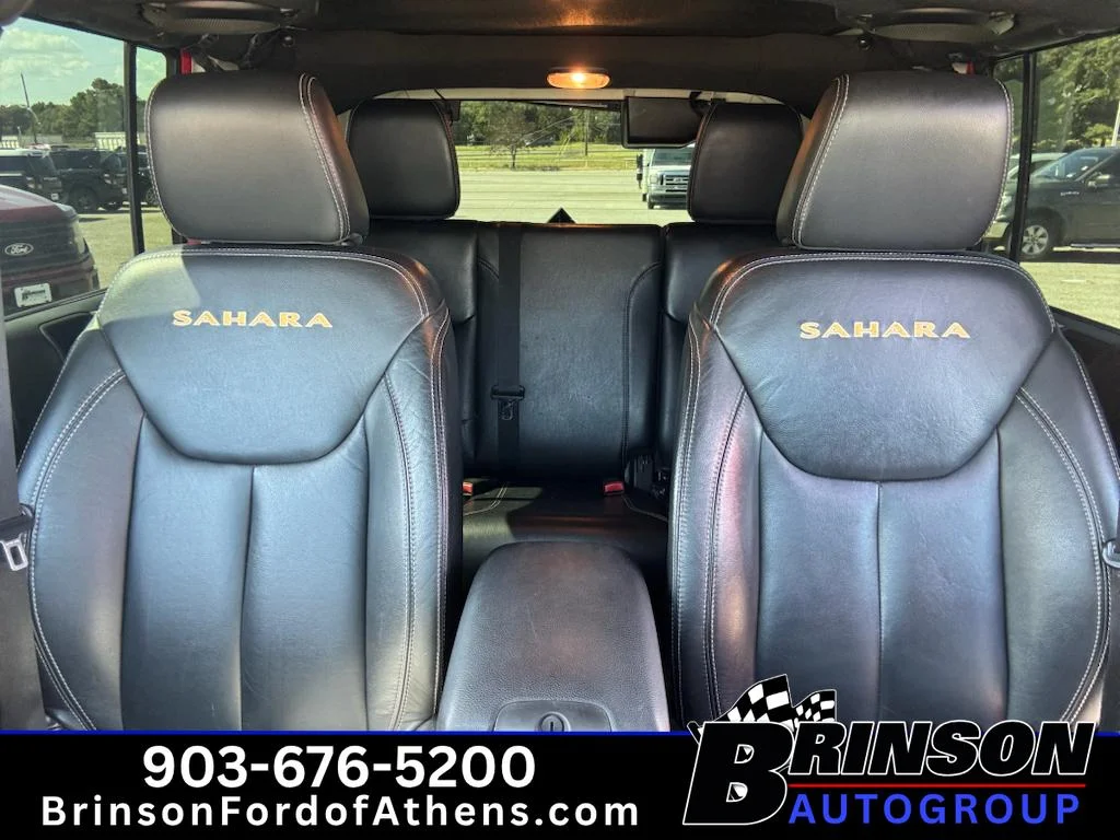 Used 2013 Rock Lobster Clearcoat Jeep Sahara image 18