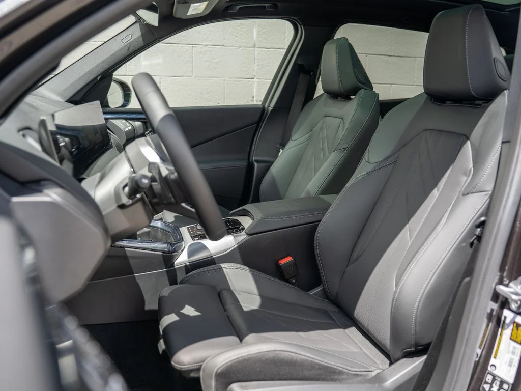Used 2025 Gray BMW 30 xDrive image 4