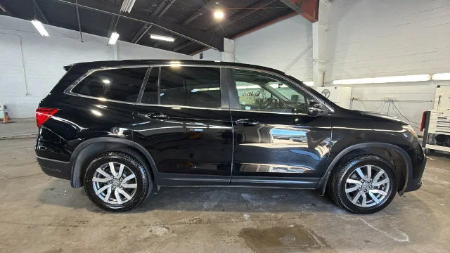 Used 2020 Black Honda EX-L image 6