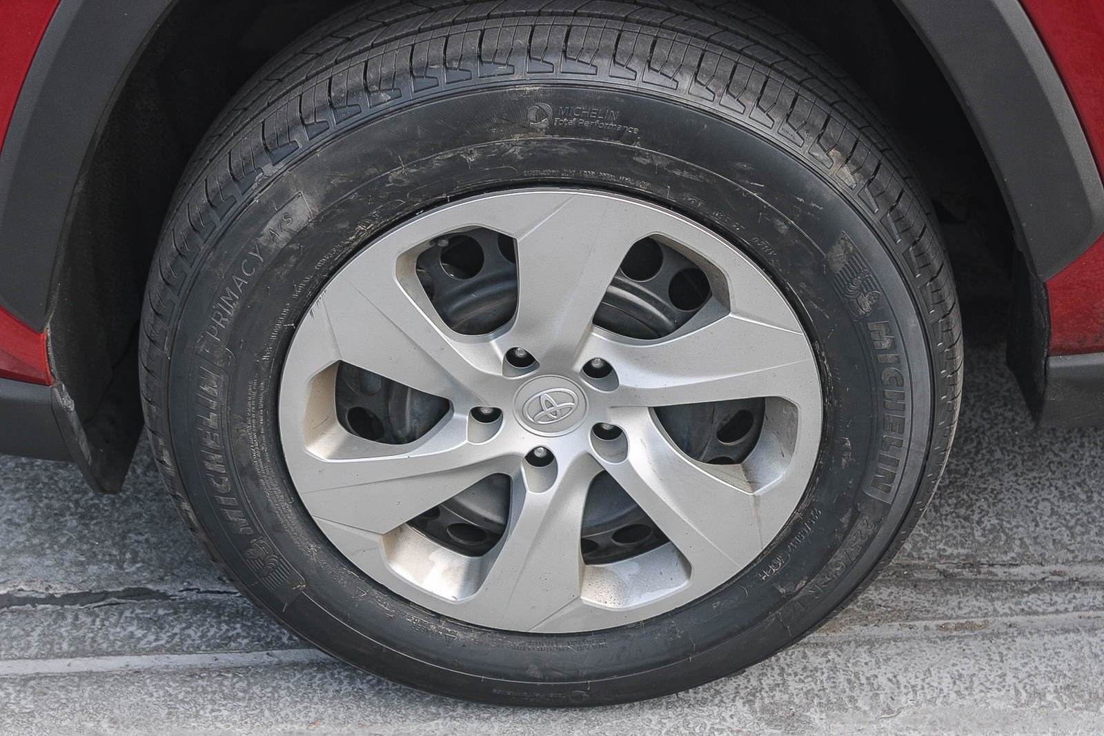 Certified Used 2022 Ruby Flare Pearl Toyota LE image 7