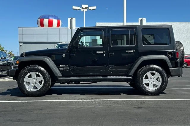 Used 2015 Black Clearcoat Jeep Unlimited Sport image 7