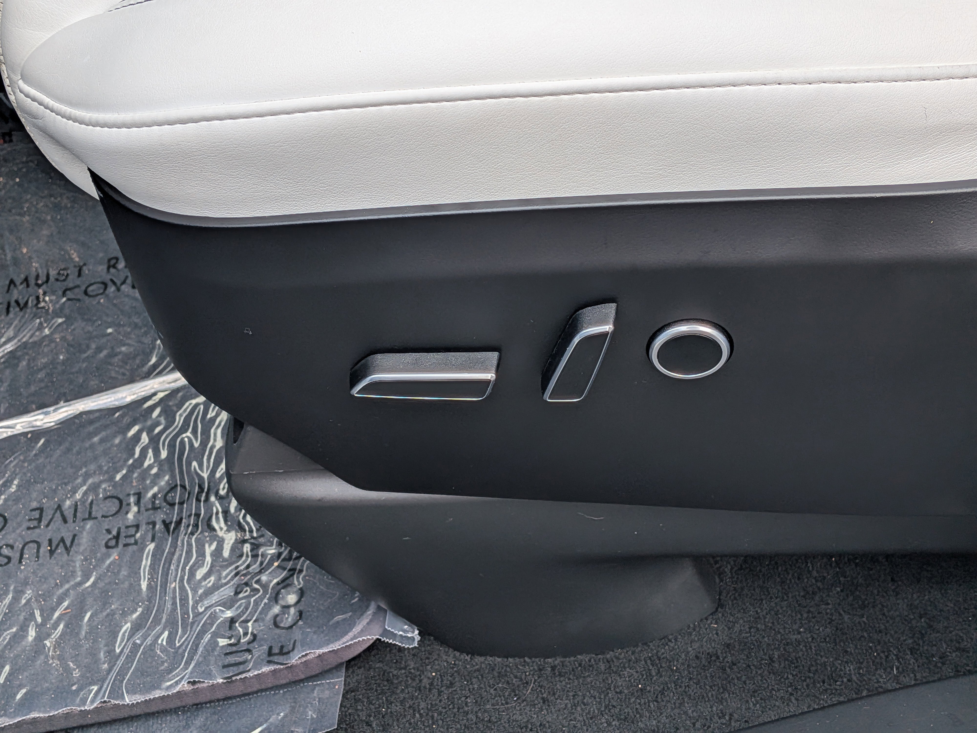 2022 Tesla Model X Plaid - Photo 24