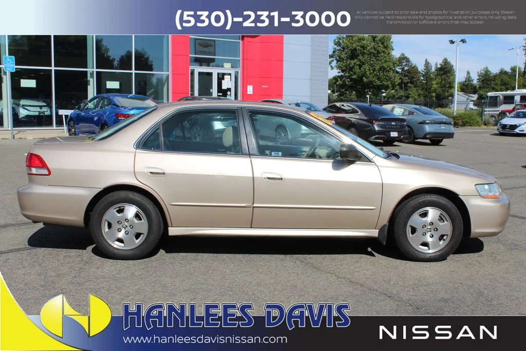 Used 2001 Gold Honda EX-L image 6