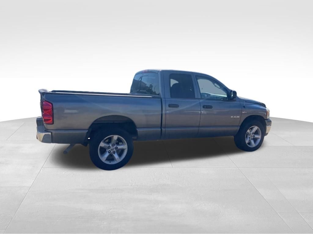Used 2008 Gray Dodge SLT image 32