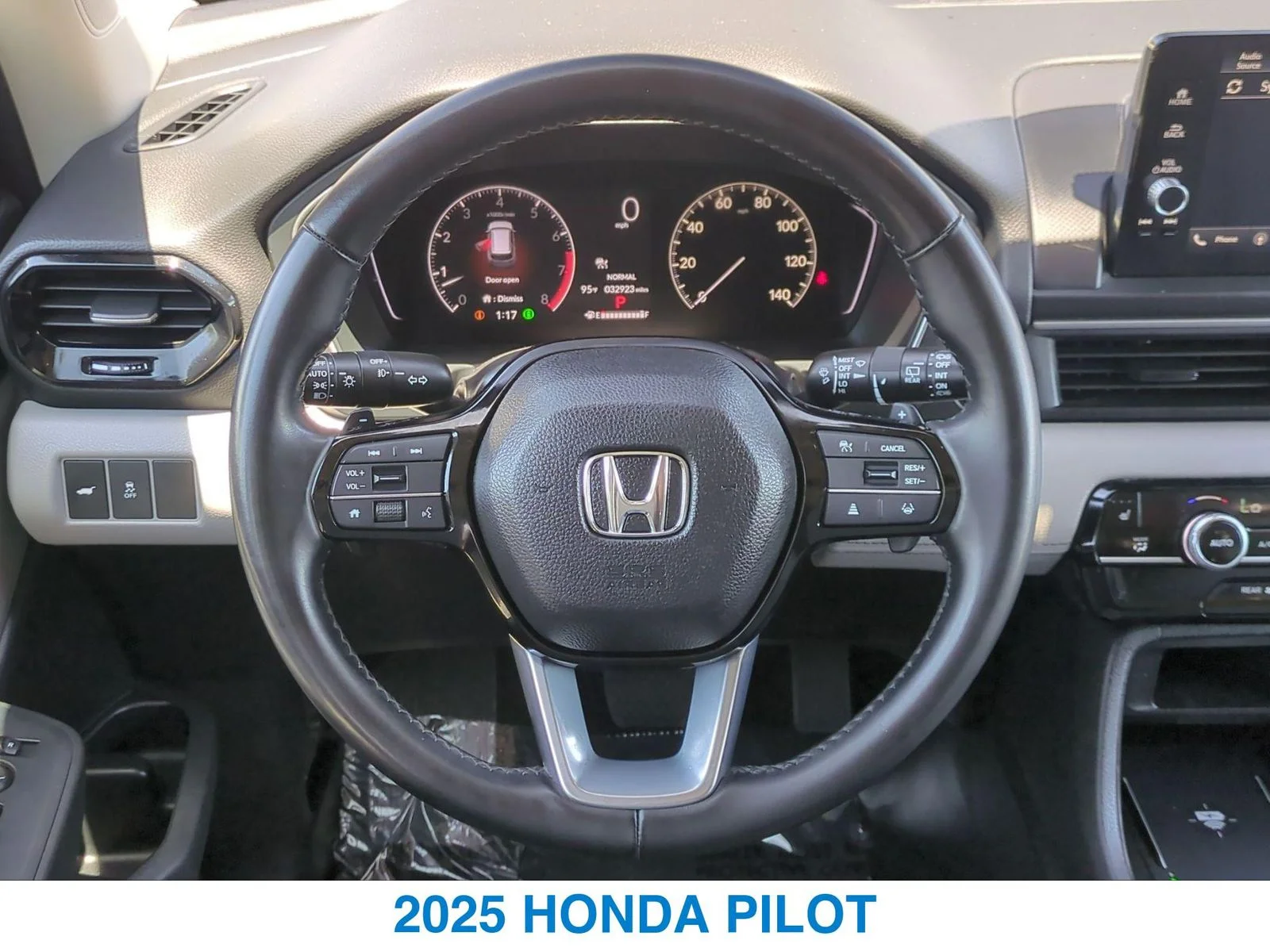 Used 2025 Silver Honda EX-L image 15