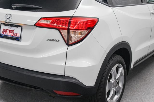 Used 2017 White Orchid Pearl Honda EX image 9