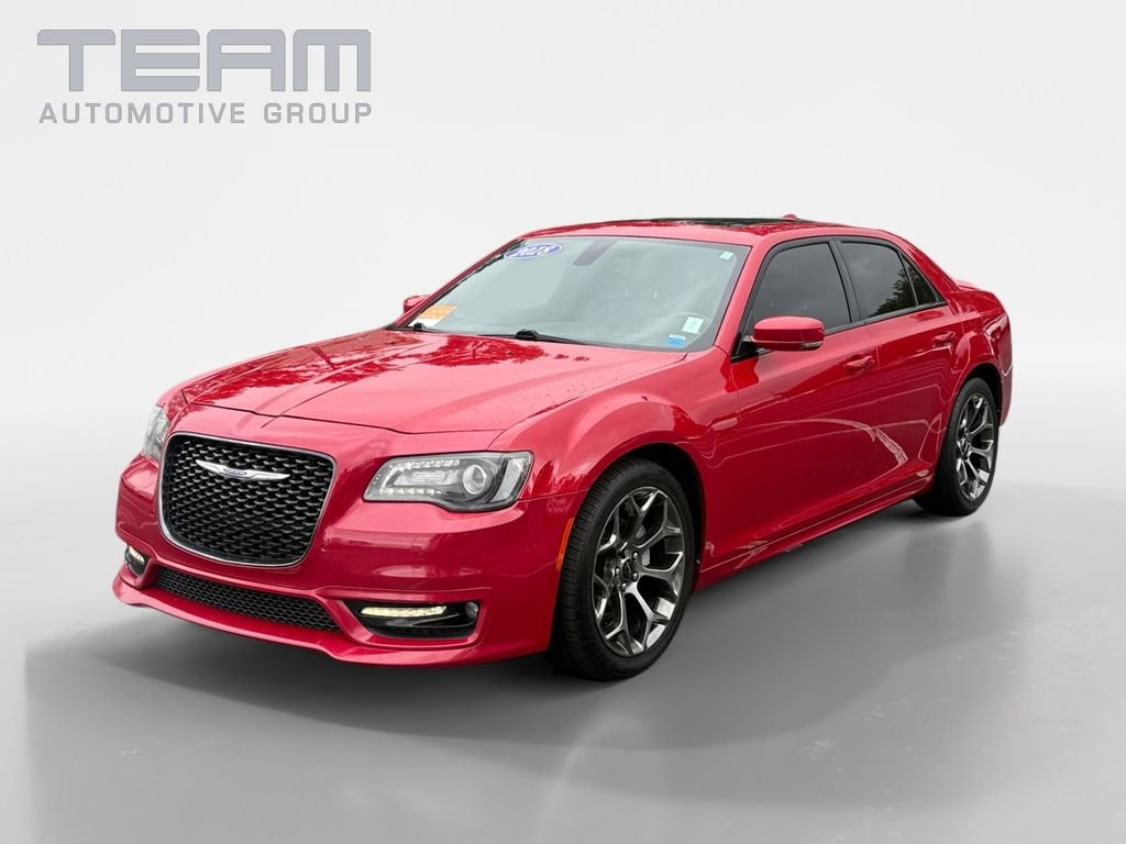 Certified Used 2018 Red Chrysler S image 3