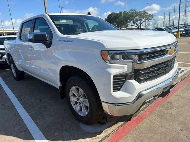 Certified Used 2025 Summit White Chevrolet LT image 12