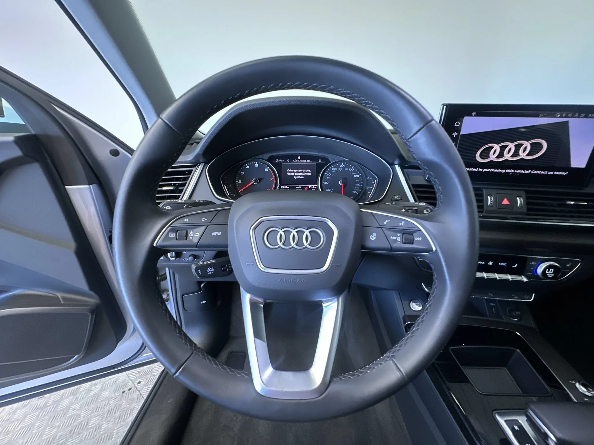 Used 2025 Florett Silver Metallic Audi S line Premium image 16