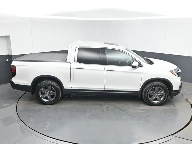 Used 2023 White Honda RTL-E image 39