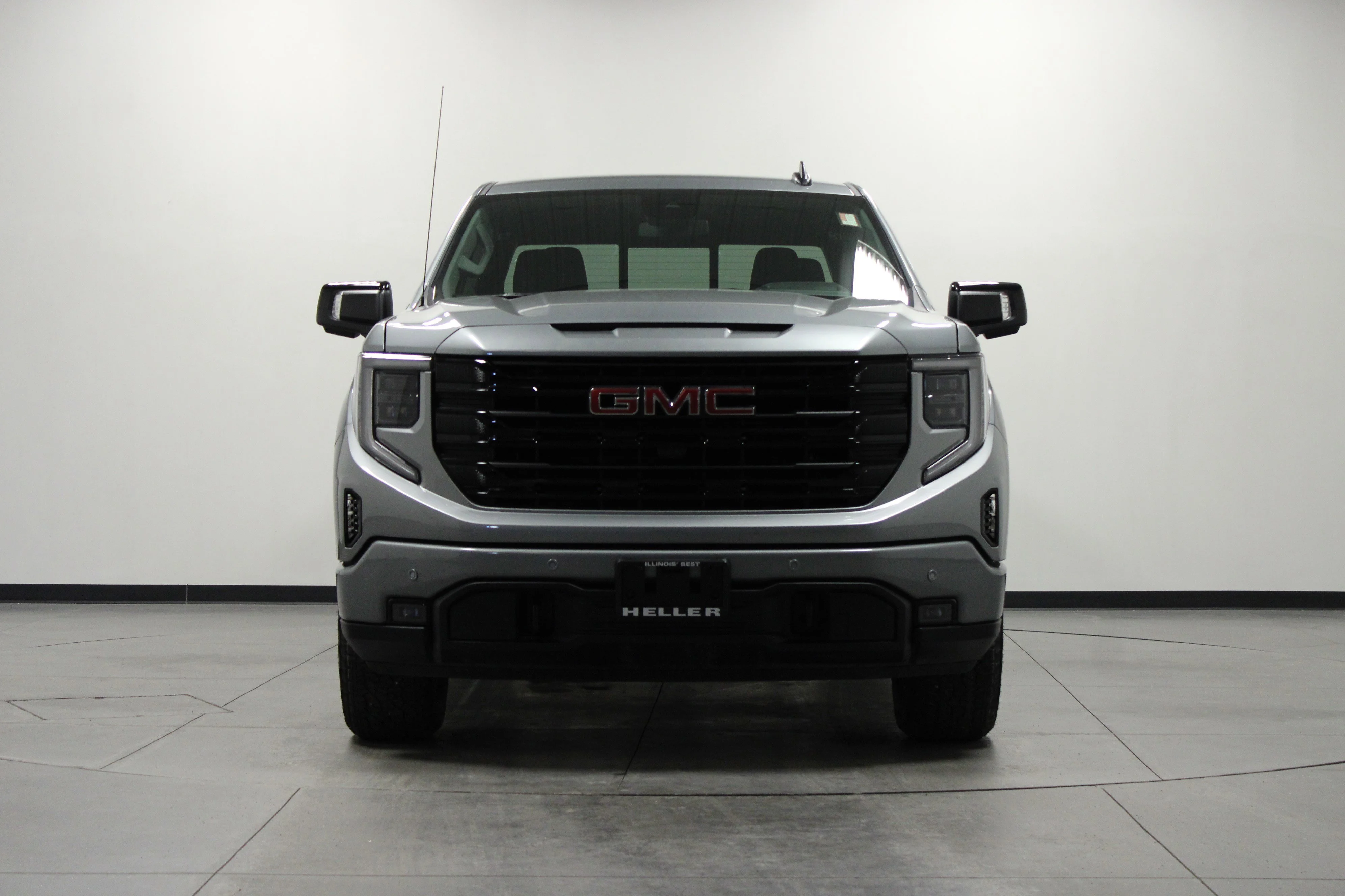 New 2026 Sterling Metallic GMC Elevation image 9