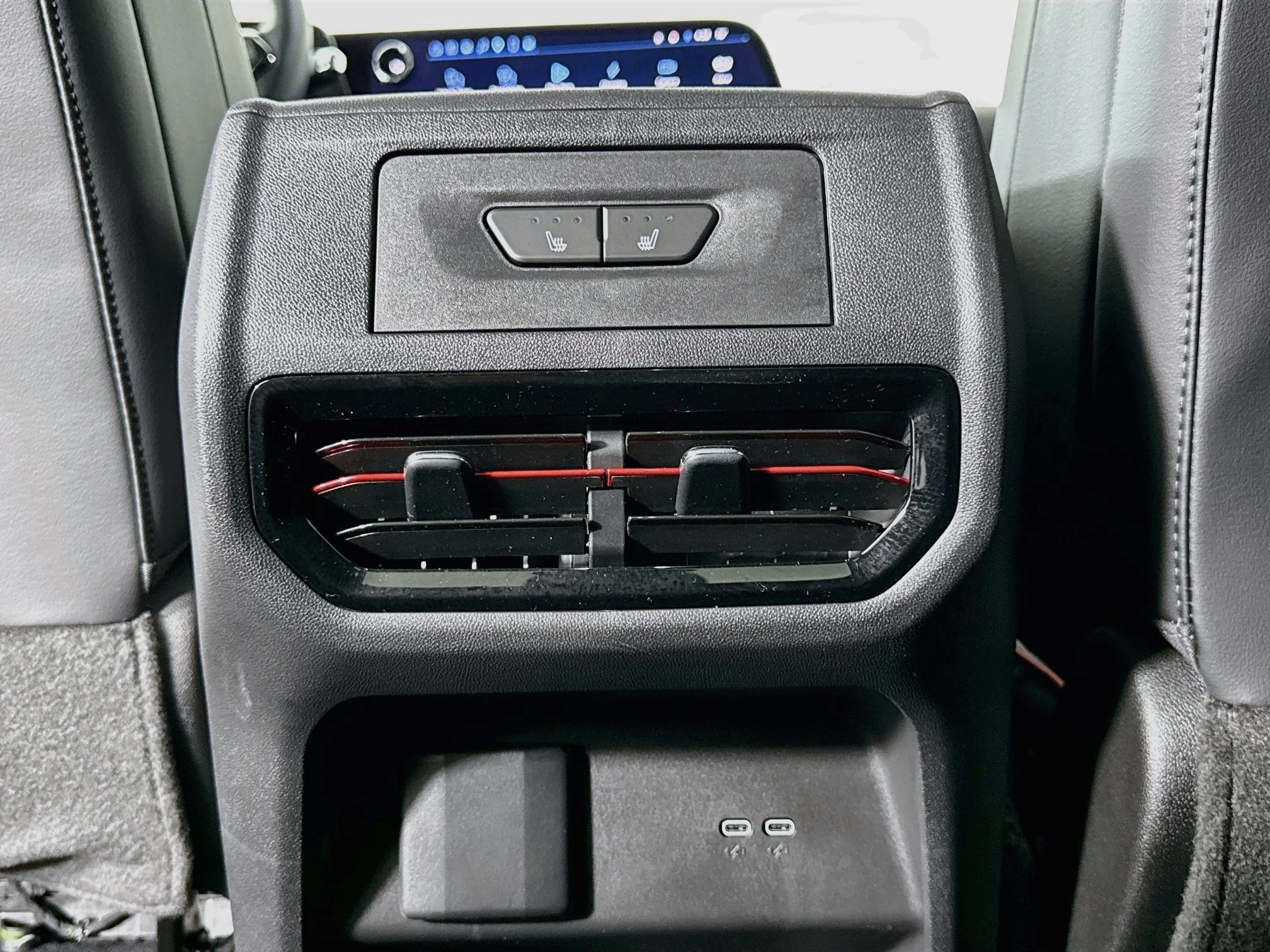 Used 2025 Summit White Chevrolet RST - Extended Range image 28
