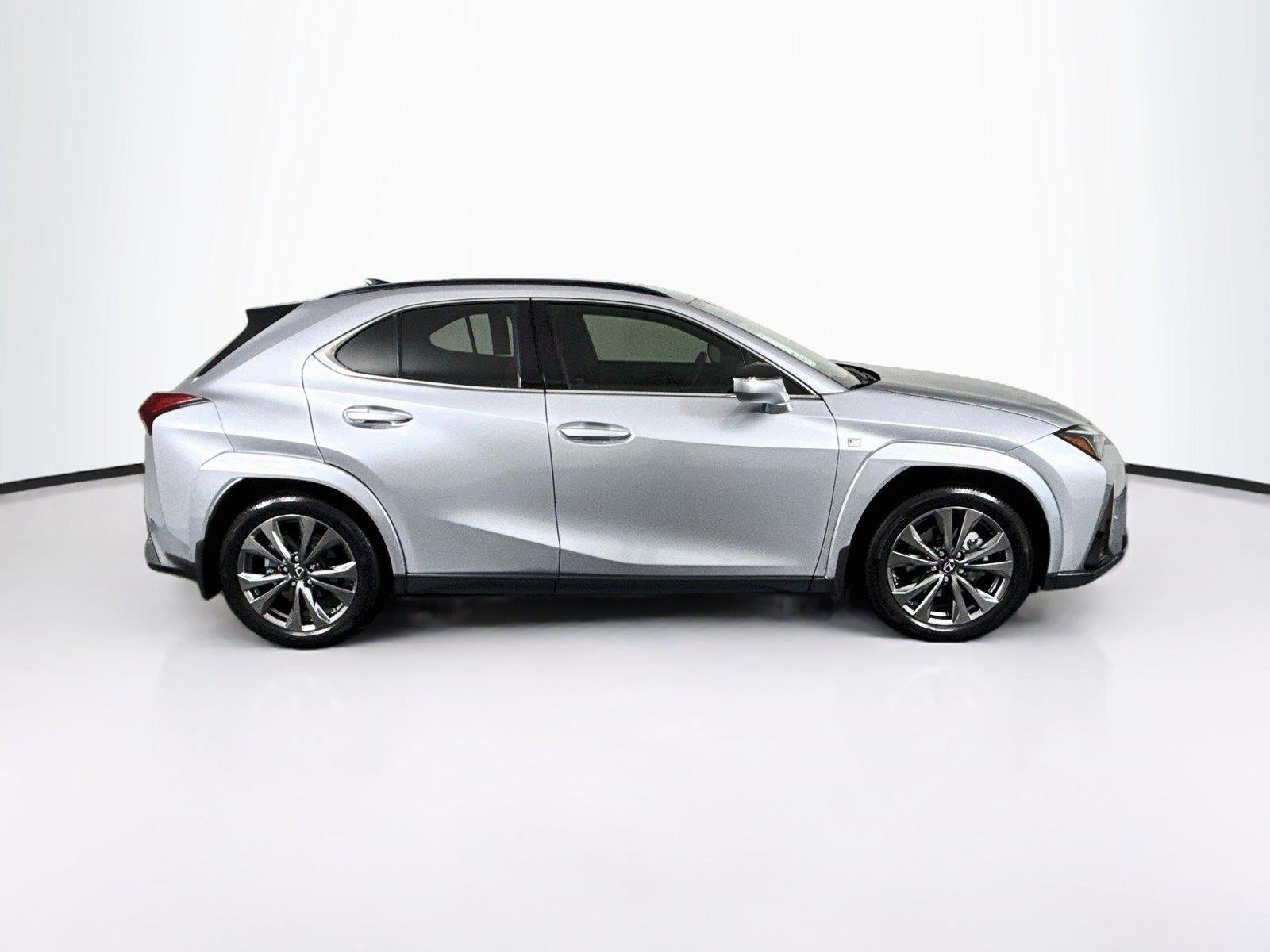 Used 2024 Iridium w/ Obsidian Roof Lexus UX 250h F SPORT Handling image 11
