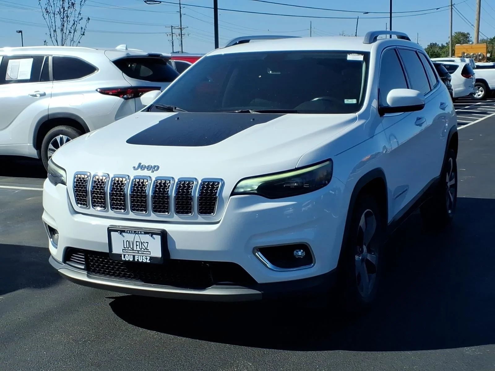 Used 2019 Jeep Cherokee Limited with VIN 1C4PJLDB6KD411276 for sale in O'Fallon, MO
