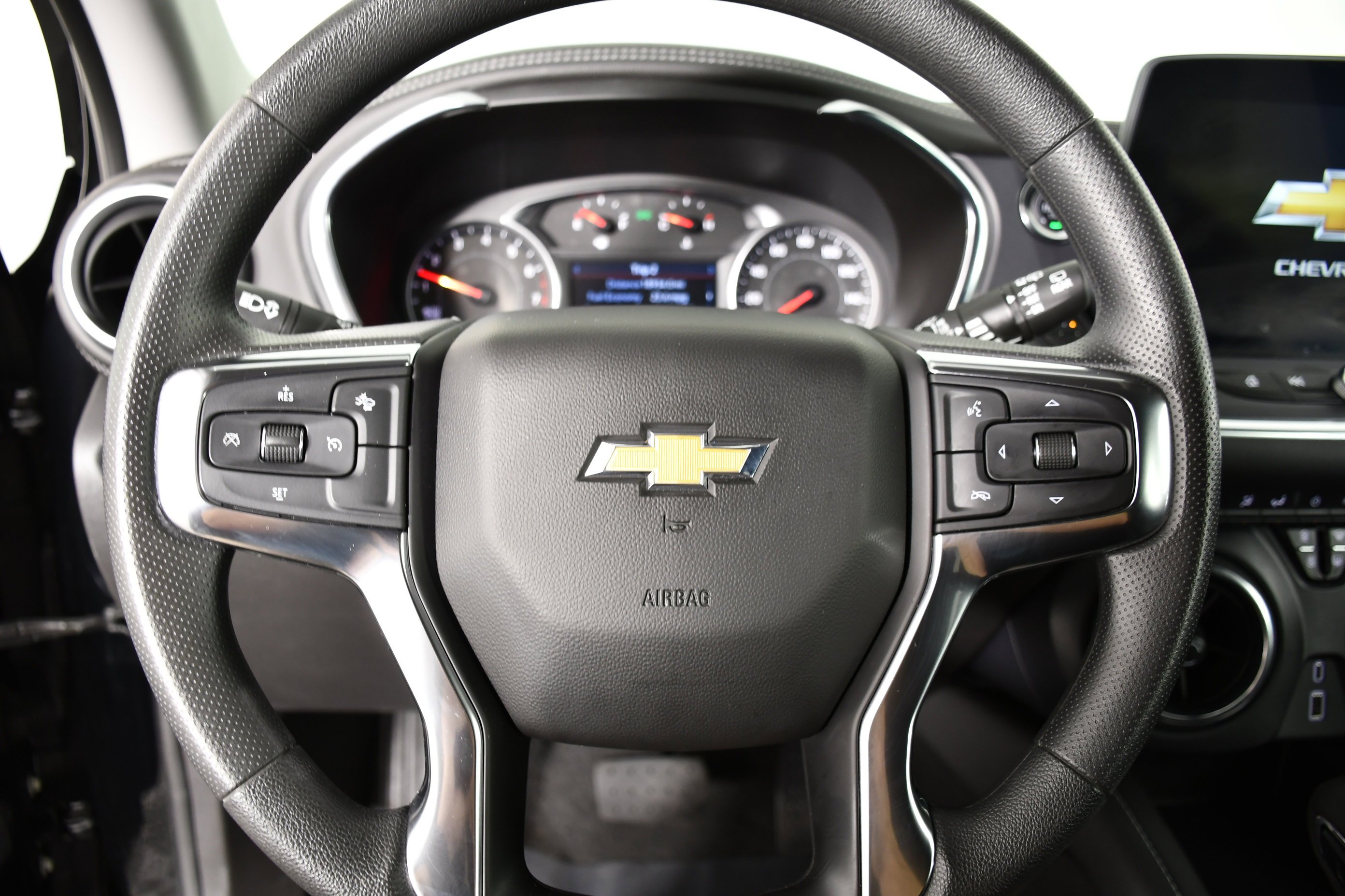 Used 2025 Black Chevrolet LT image 19