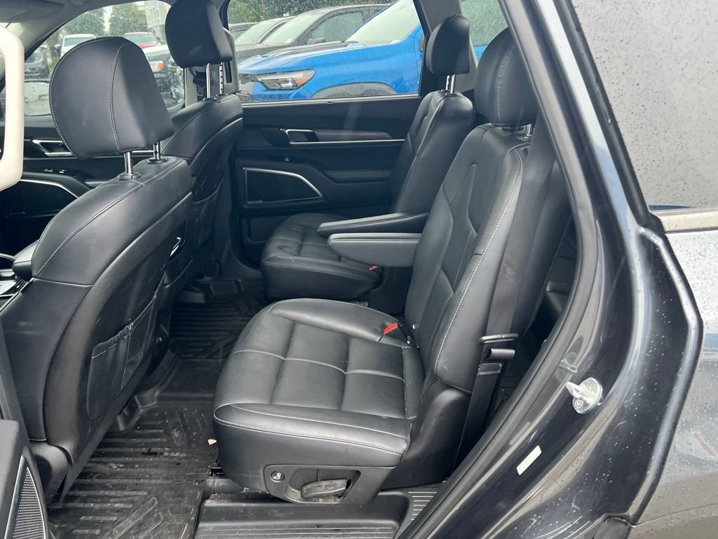 Used 2022  Kia SX image 11