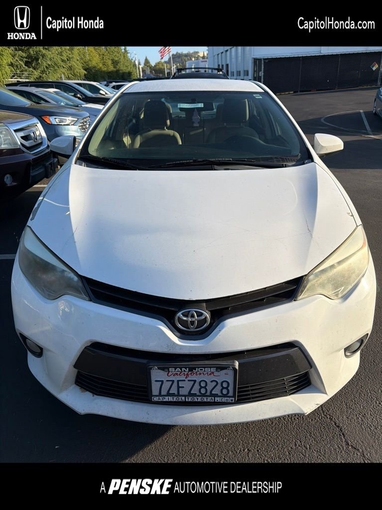 2016 Toyota Corolla LE Plus FWD photo