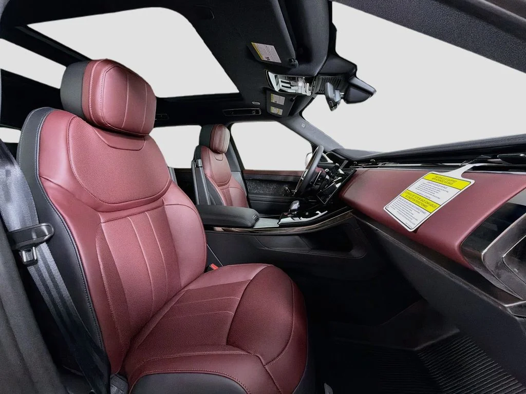 New 2026 Fuji White Land Rover Dynamic SE image 30