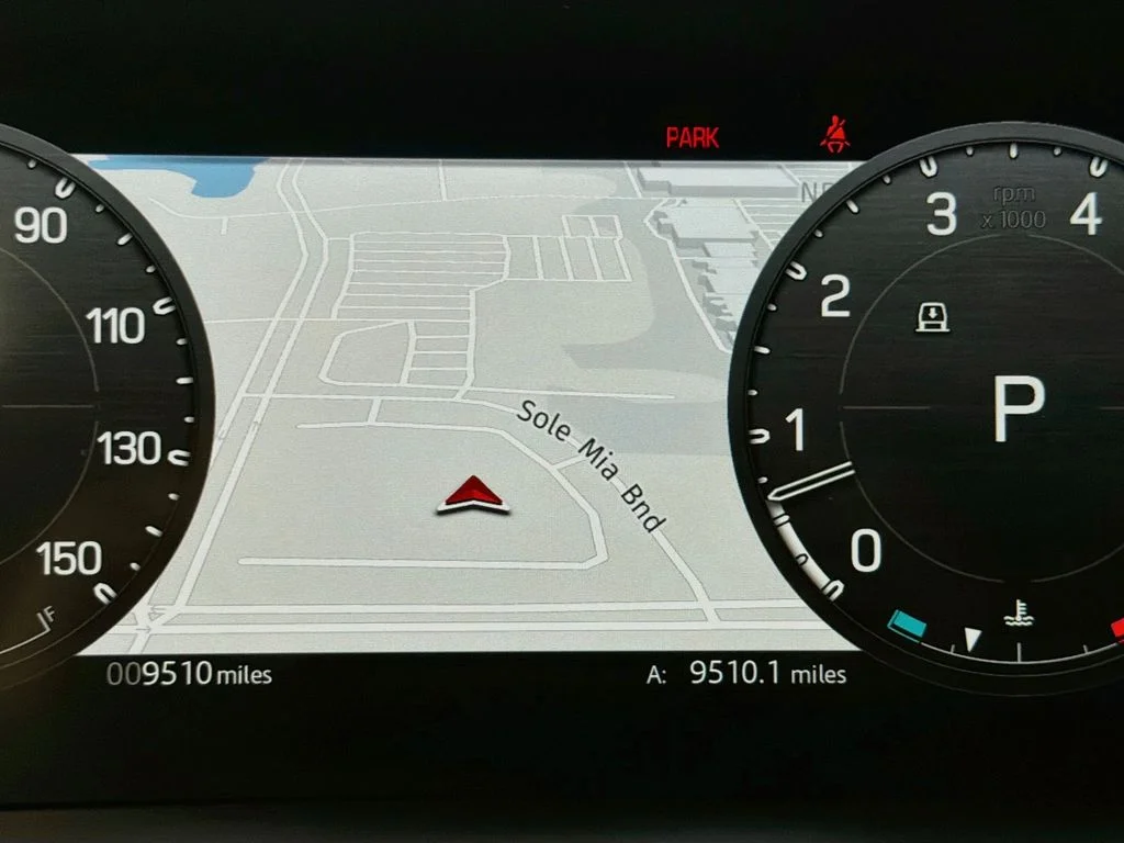 Certified Used 2025 Gray Land Rover X-Dynamic SE image 12