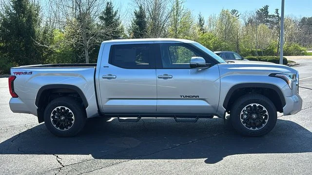 New 2026 Silver Toyota SR5 image 32