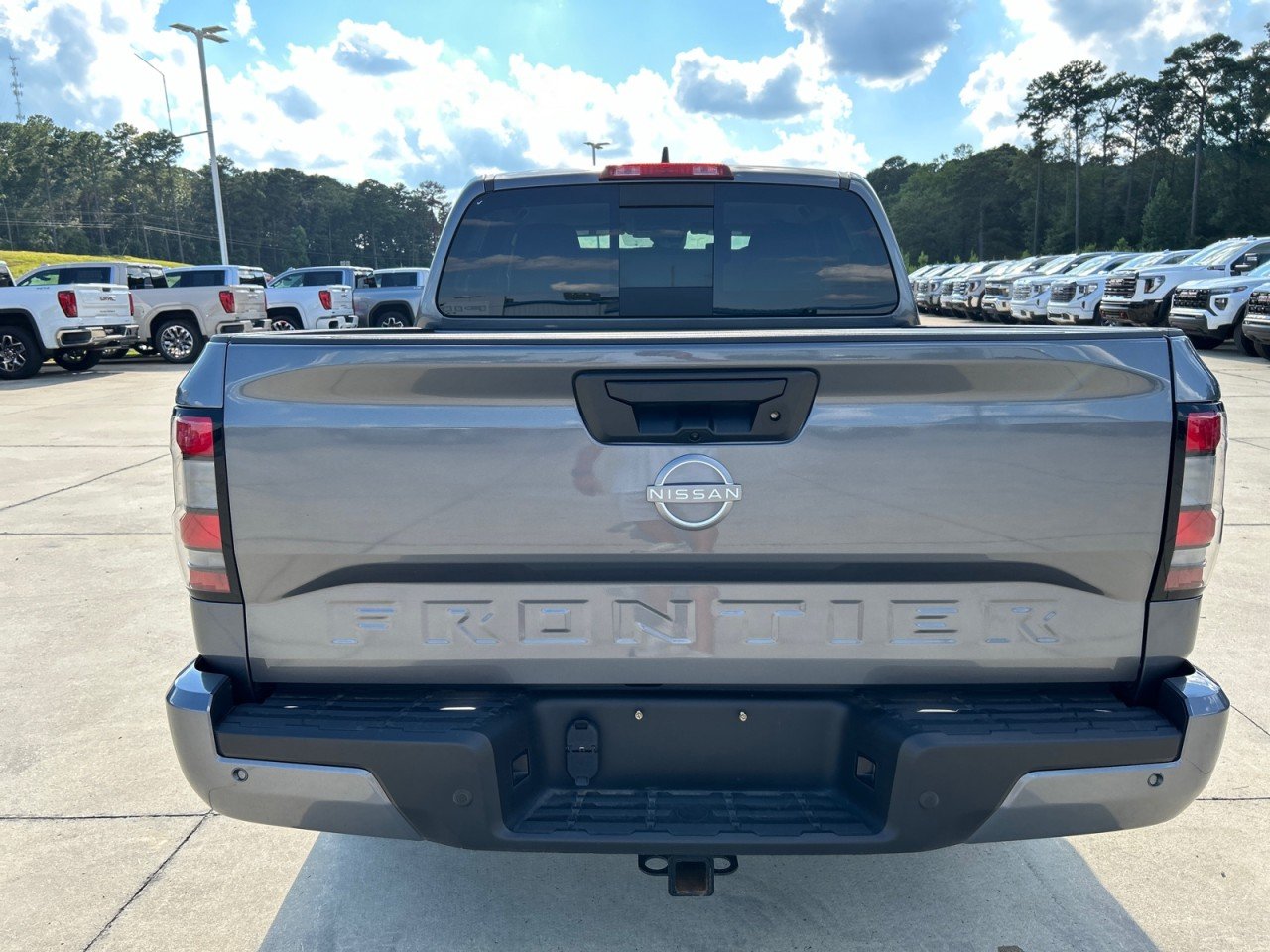 Used 2025 Gray Nissan SV image 6
