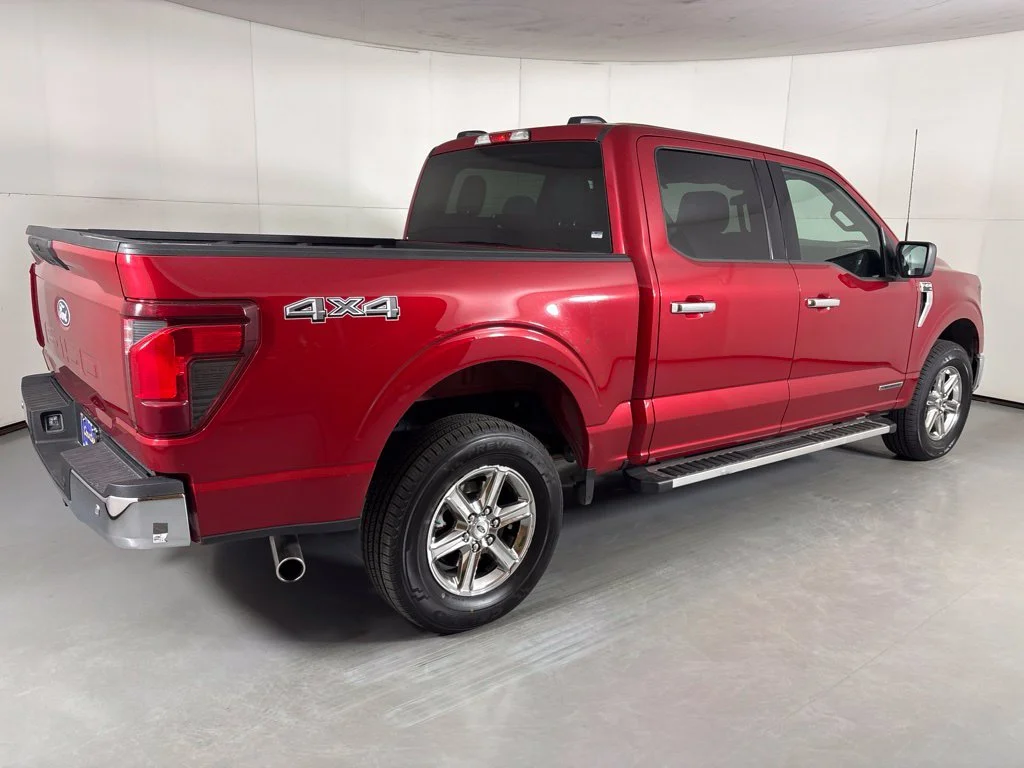 Used 2025 Red Ford XLT image 8