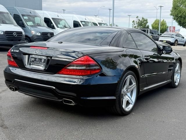 Used 2012  Mercedes-Benz SL 550 image 9