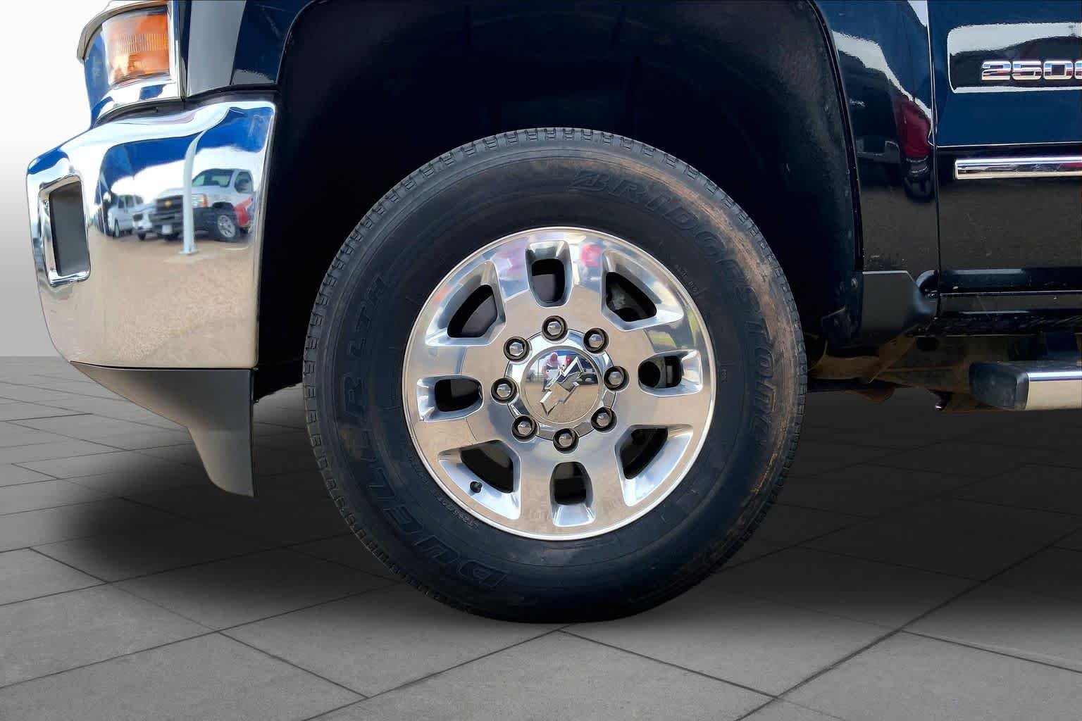 Used 2015 Black Chevrolet LTZ image 10