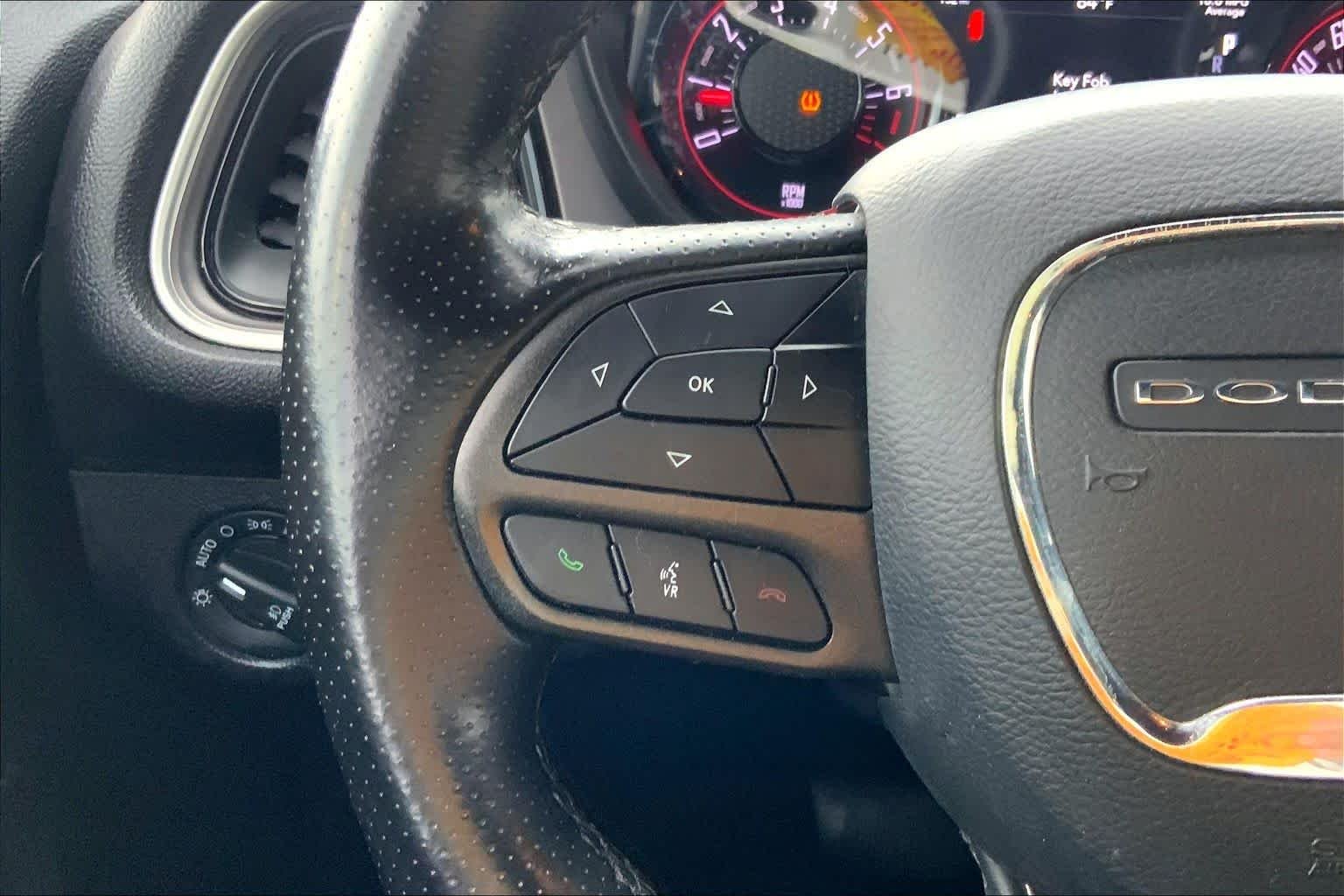 Used 2022 Granite Pearlcoat Dodge SXT image 23