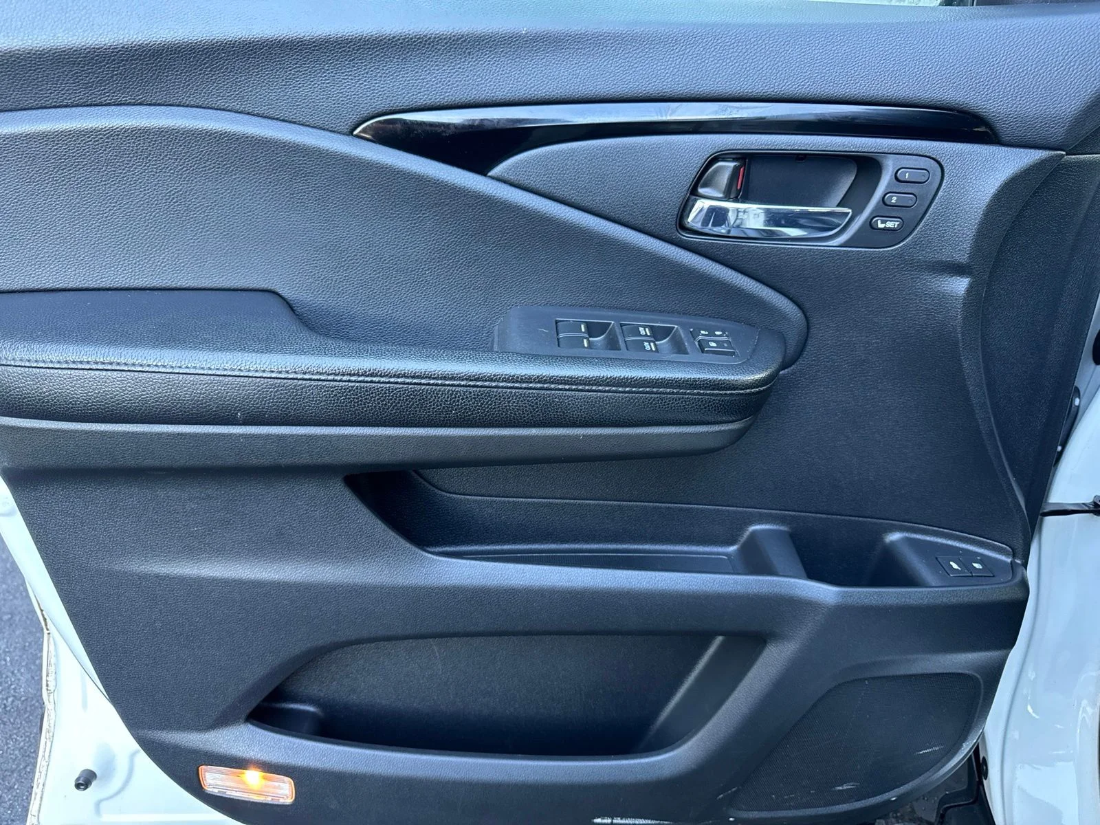 Used 2017 White Diamond Pearl Honda Touring image 49