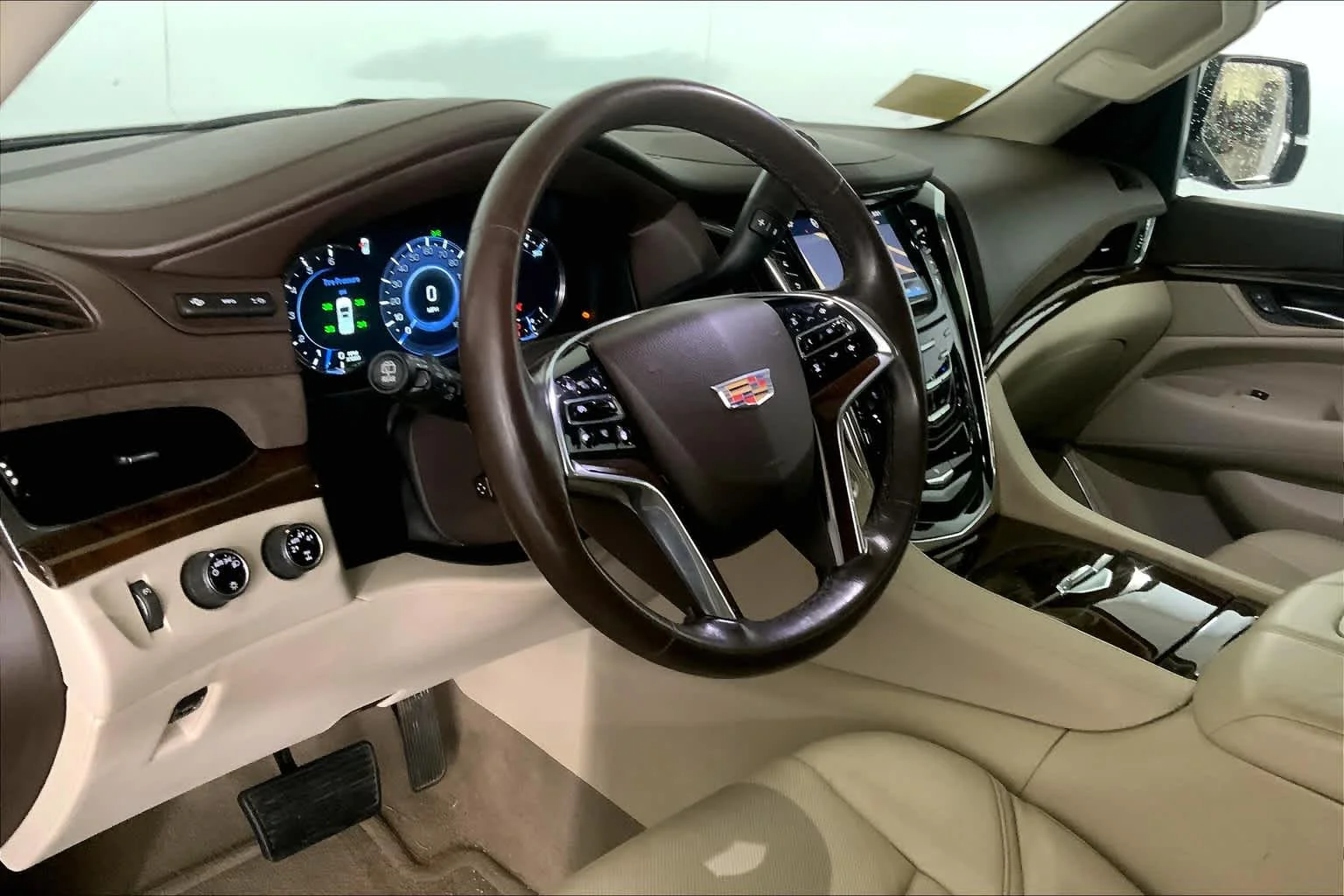 Used 2016 Crystal White Tricoat Cadillac Premium Collection image 16