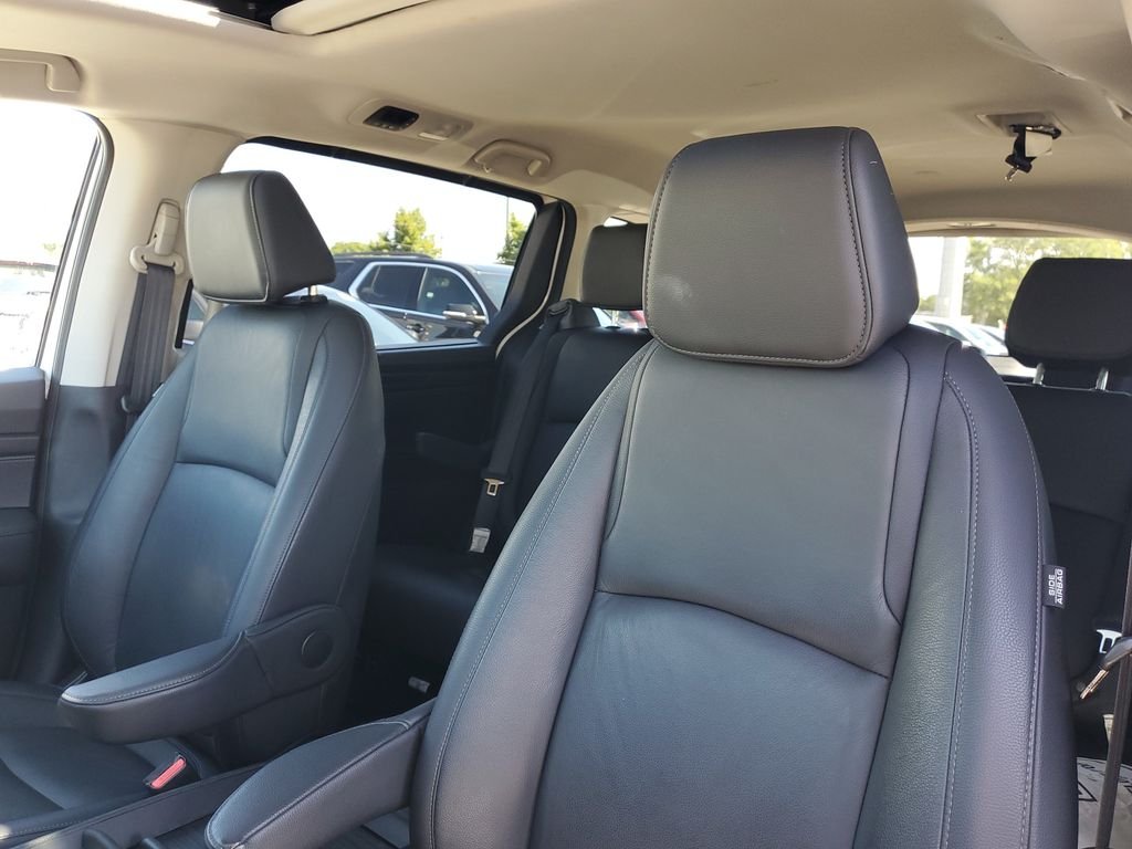 2025 Honda Odyssey EX-L - Photo 12
