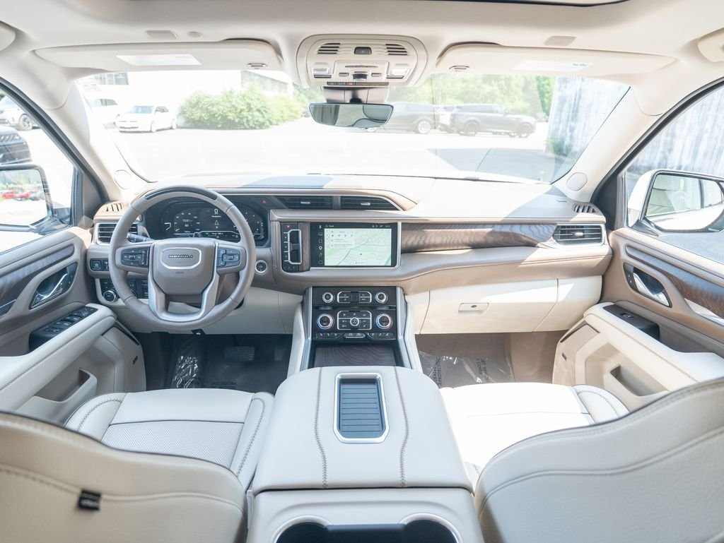 Used 2024 White GMC Denali image 18