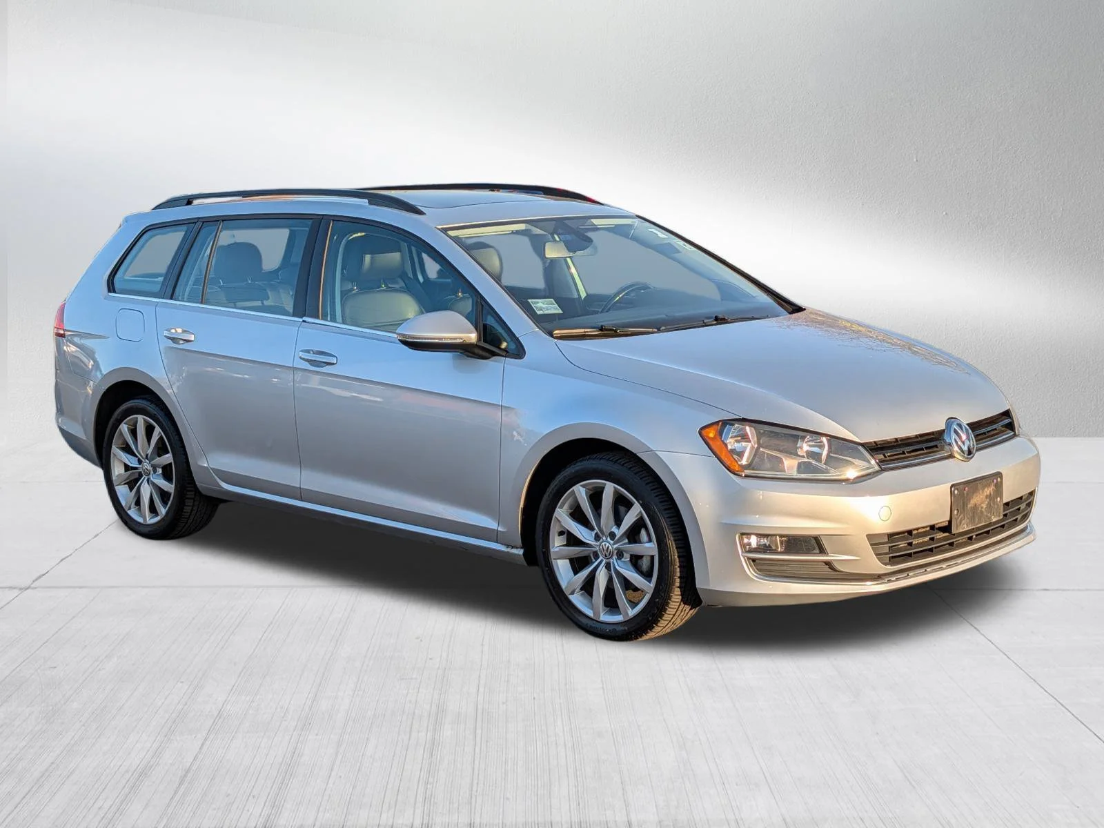2016 Volkswagen Golf SportWagen