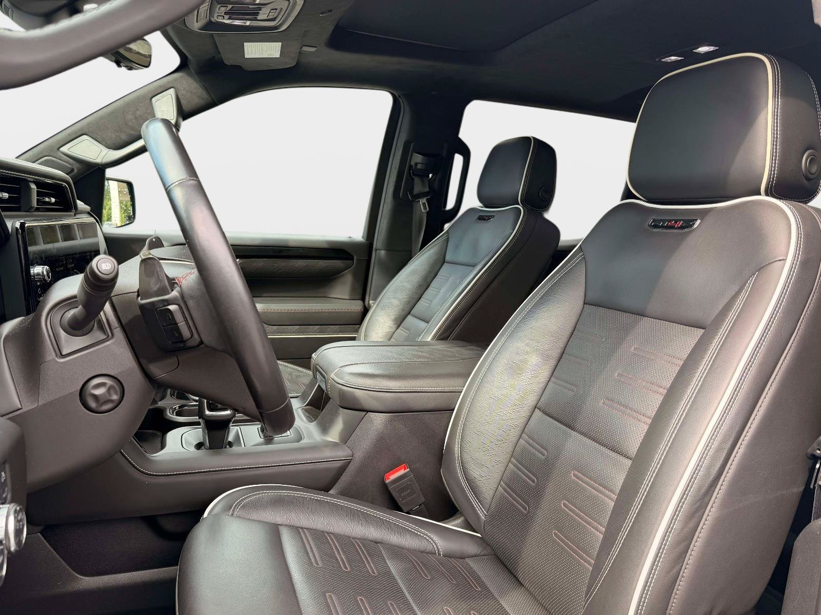 Used 2024 Dynamic Blue Metallic GMC AT4X image 12