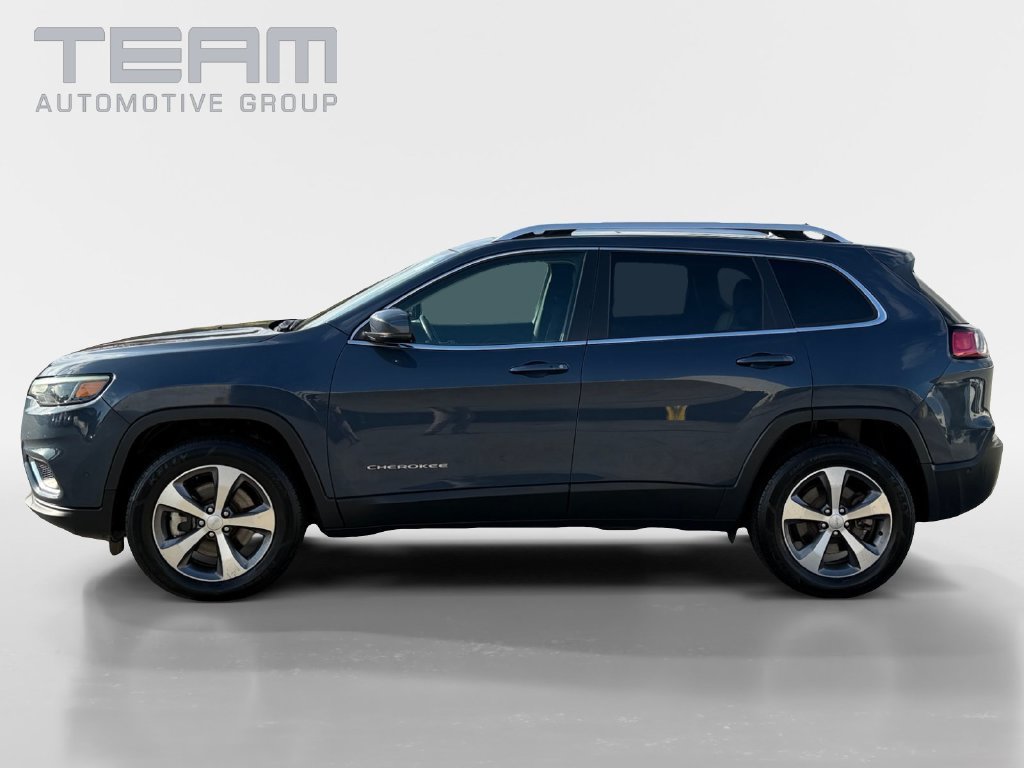 Used 2021 Blue Jeep Limited image 4