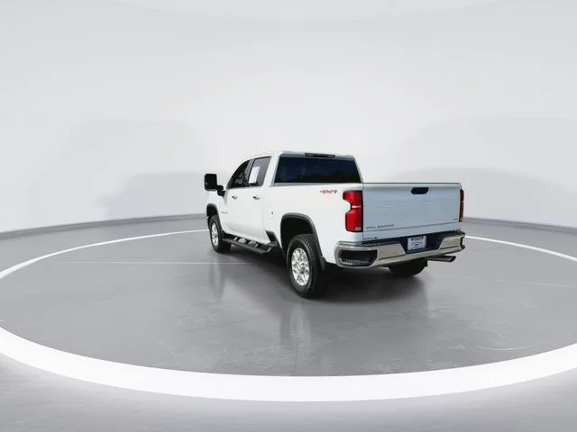 Used 2026 White Chevrolet LTZ image 8
