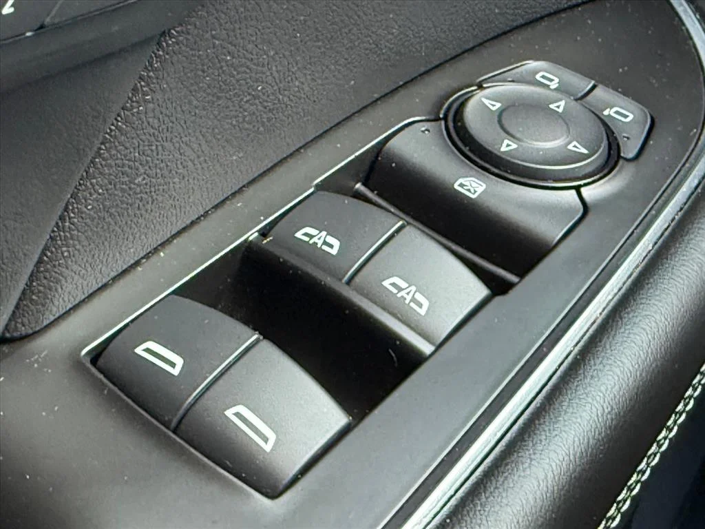2023 Buick Envision Essence - Photo 15
