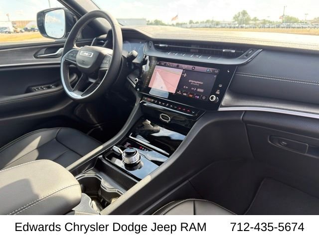 New 2027 Fathom Blue Pearlcoat Jeep Limited image 31